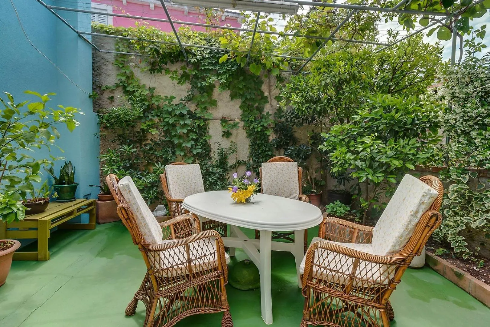 Gasthuis House Rossella With Cozy Apartment And Rooms Close To The Beach Nerezine