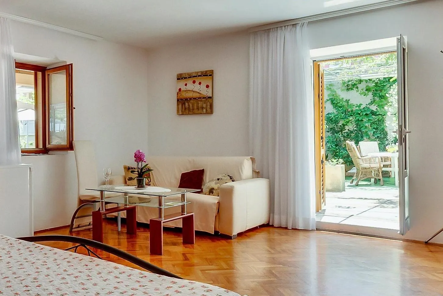 House Rossella With Cozy Apartment And Rooms Close To The Beach Nerezine