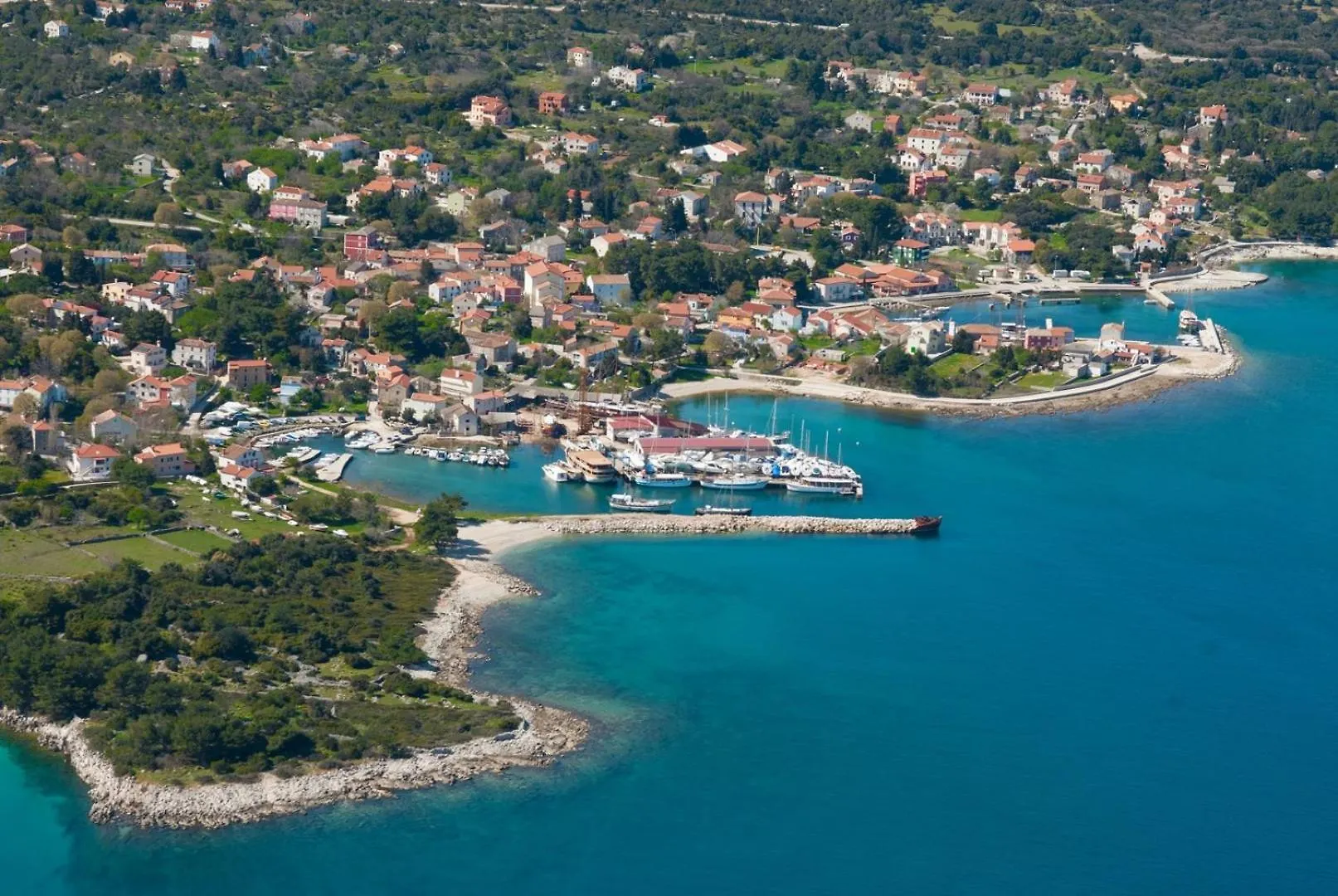 House Rossella With Cozy Apartment And Rooms Close To The Beach Nerezine 0*,  Kroatië