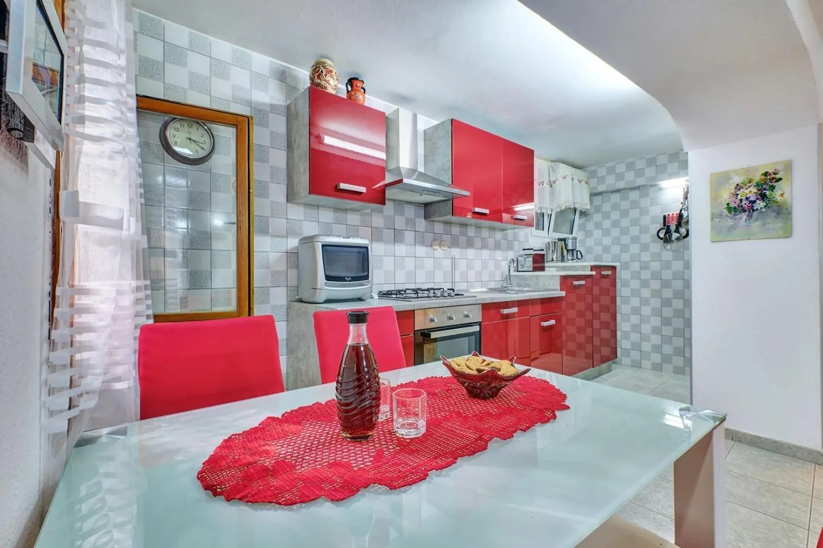 Guest house House Rossella With Cozy Apartment And Rooms Close To The Beach Nerezine