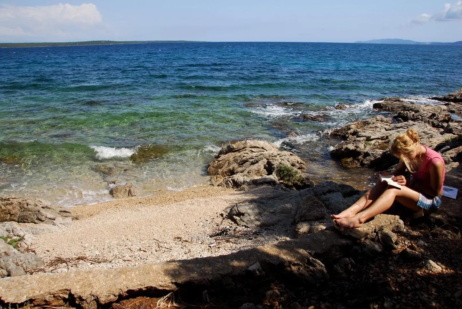 House Rossella With Cozy Apartment And Rooms Close To The Beach Nerezine Guest house