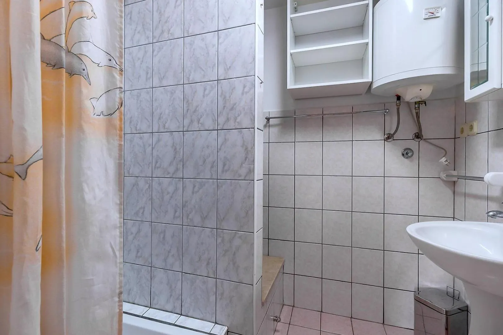 House Rossella With Cozy Apartment And Rooms Close To The Beach Nerezine 0*,